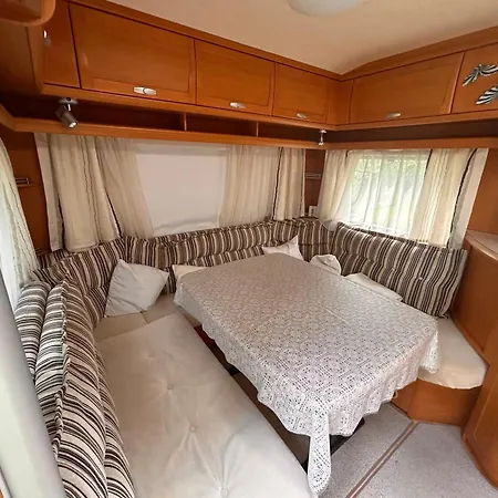 Lazy Days Caravan Kemp