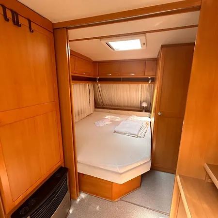 אתר קמפינג Lazy Days Caravan