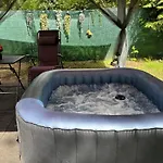 Lazy Days Caravan *