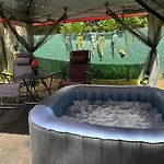 Campsite Lazy Days Caravan *